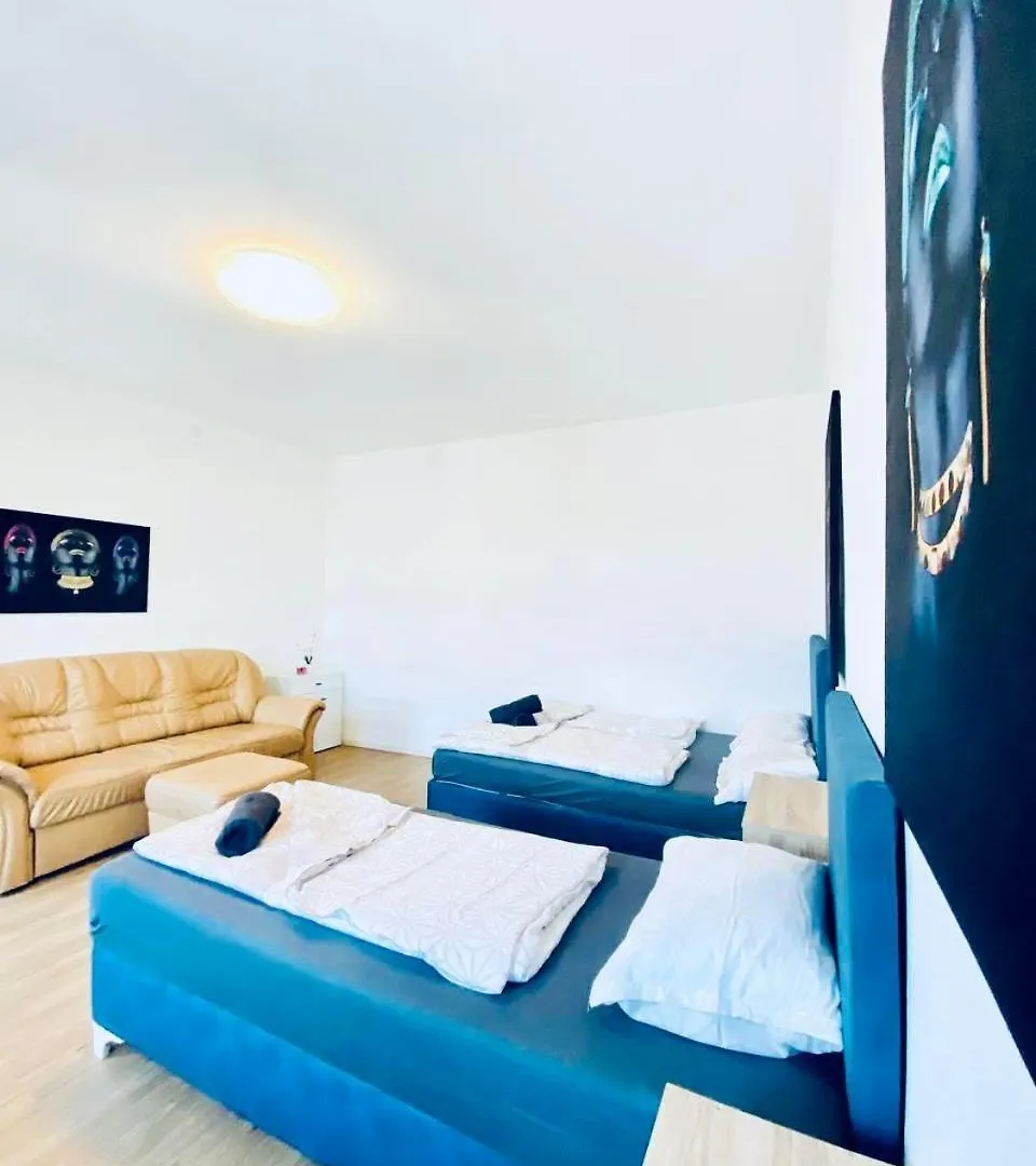 شقة Spacious 4Br Apt, Up To 15P 15Min To Danube River فيينا النمسا