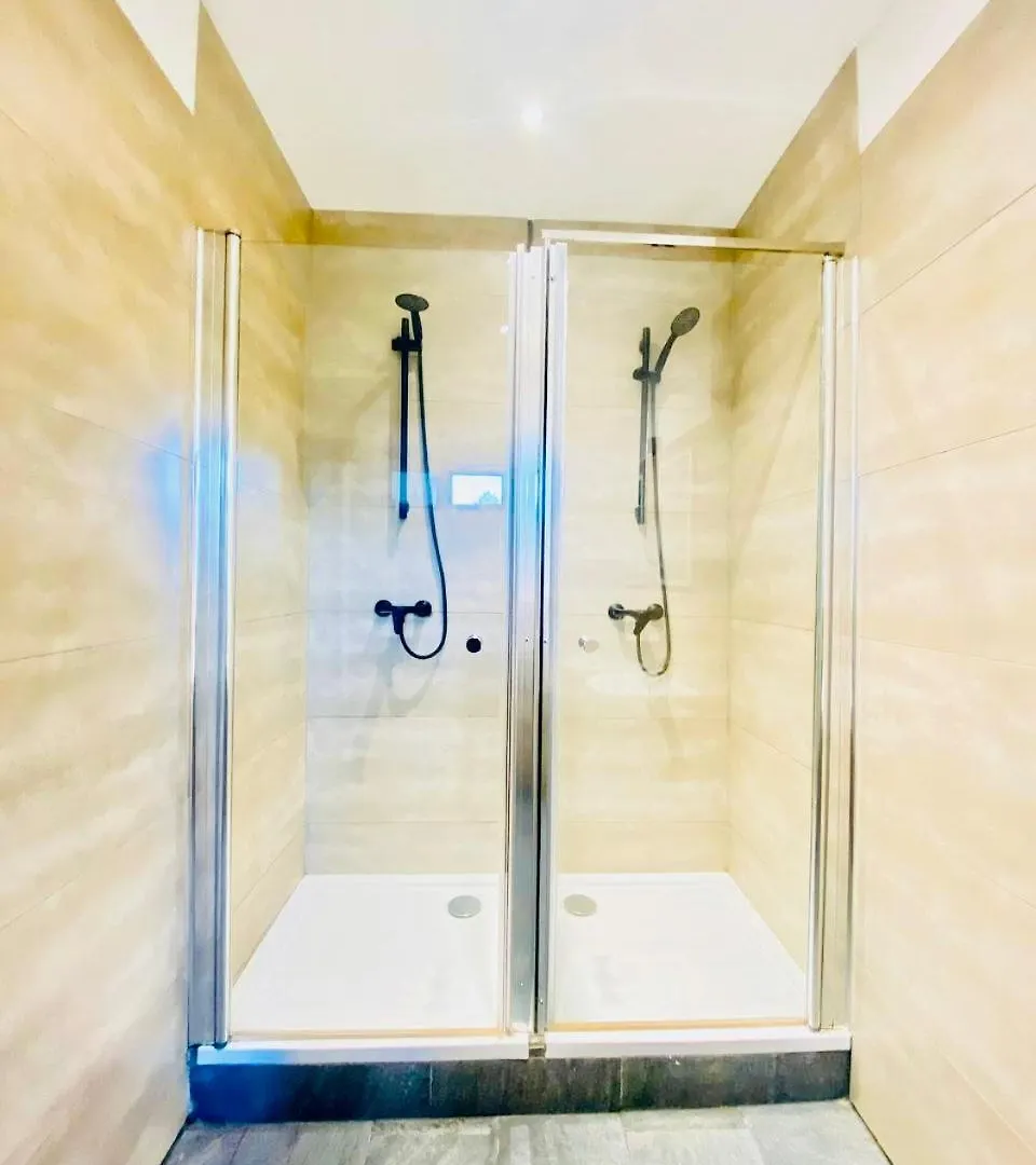 شقة Spacious 4Br Apt, Up To 15P 15Min To Danube River فيينا